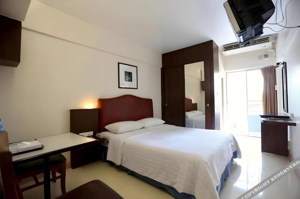 สินสิริ ลาดพร้าว 130  Hotel กรุงเทพมหานคร ภายนอก รูปภาพ
